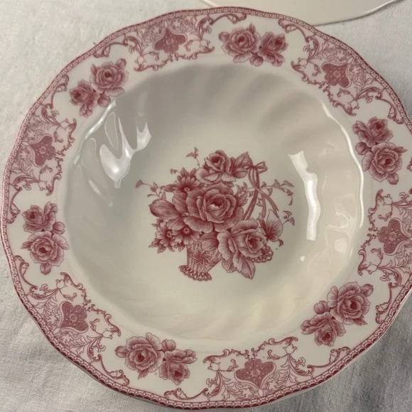 Palate & Plate Rose Floral Soup or Salad Bowls- Rare - Picture 9 of 9